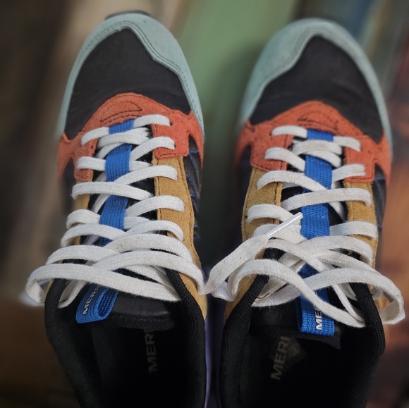 Merrel - Picture 3 of 4